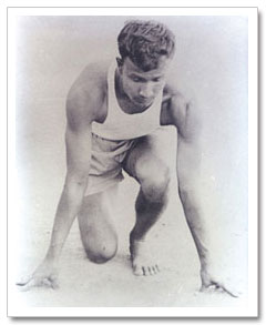 sri_chinmoy_taking_mark.jpg